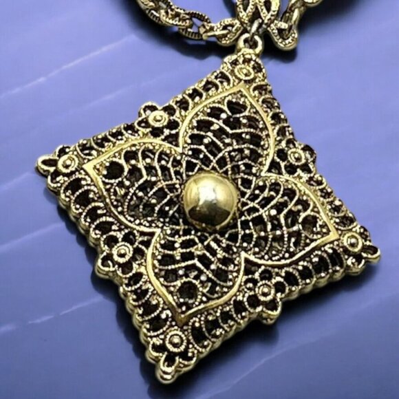 Vintage Double Strand Gold Tone Filigree Pendant Necklace 18” - Picture 4 of 6